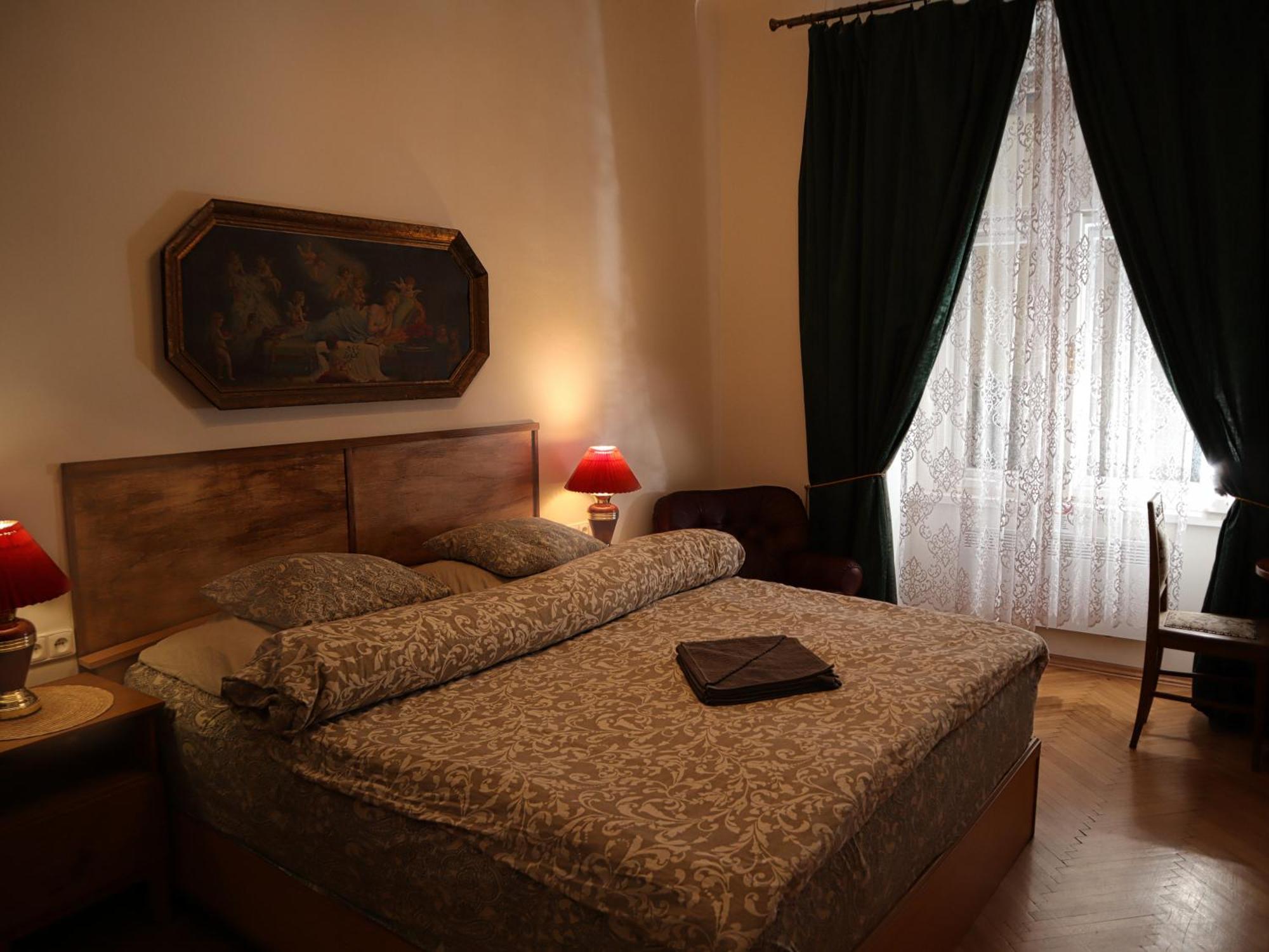 Room & Parking Assistance Prague Exterior photo